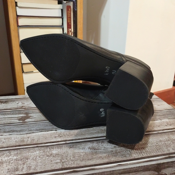 Women's Steve Madden Black Leather Ankle Booties Size 10 - Picture 4 of 6